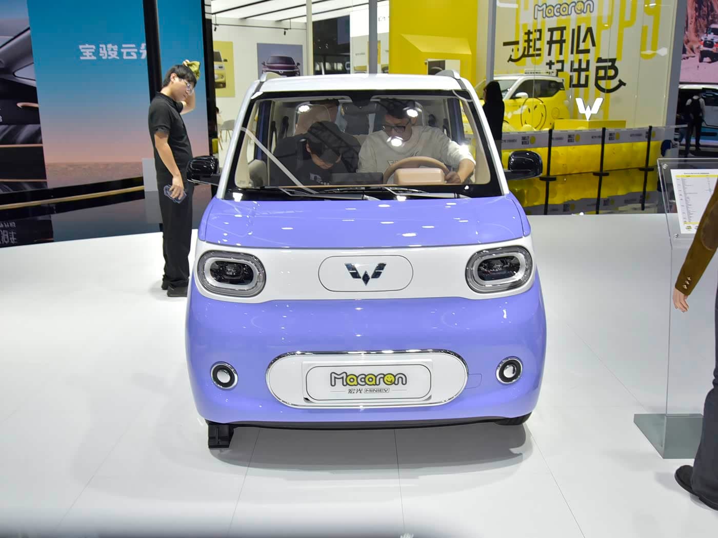 Wuling Hongguang Mini EV thumbnail 3