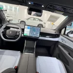 LIVAN 7 EV SUV